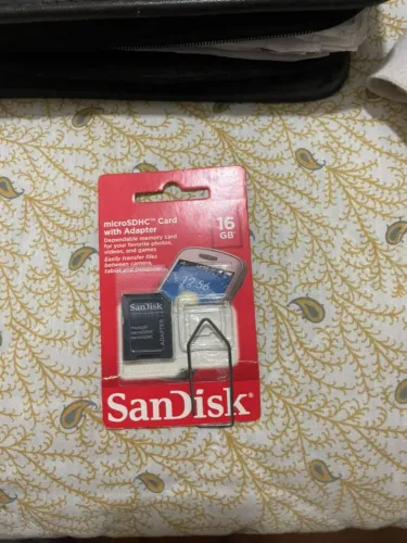 Cartão MicroSD Sandisk 16GB com Adaptador