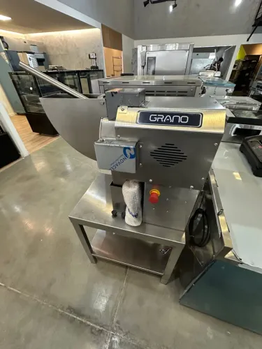 Ralador e desfiador de alimentos 380V trifásico - grano 