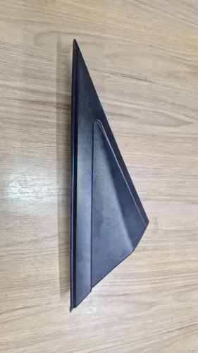 Moldura Externa Retrovisor D.d. Hb20