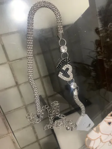 Cinto de Corrente com Detalhe de Coração