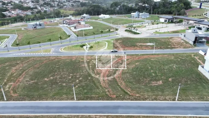 Aparecida de Goiânia - Terreno no Condomínio Jardins Versalhes codigo: 121592
