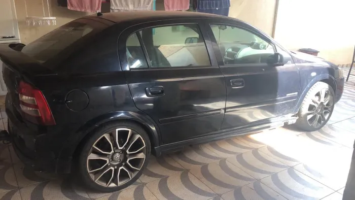 Chevrolet Astra 2.0 8V/ CD 2.0 8V Hatchback 5P MEC 2004