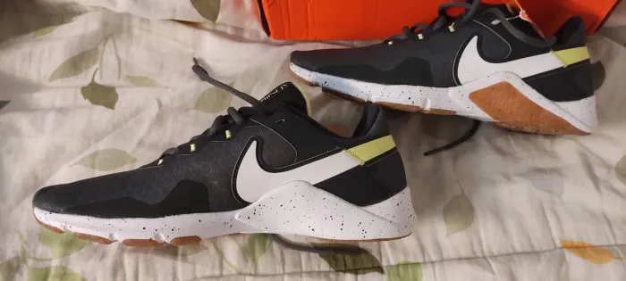 Vende-se ou troca-se tênis Nike original nunca usado