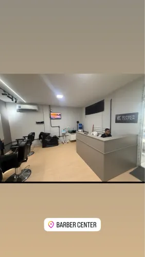 Procura se Barbeiro com Experiência 