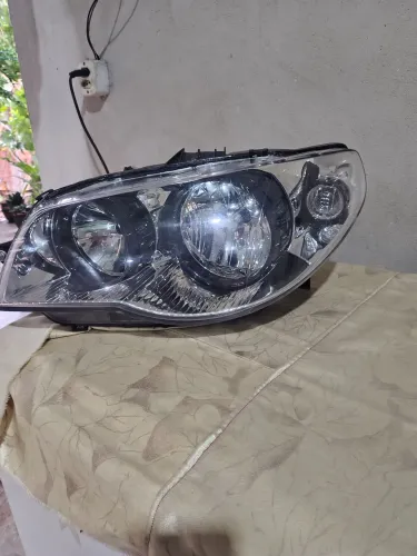 Farol da marca Fiat Strada ou Palio novo valor 250