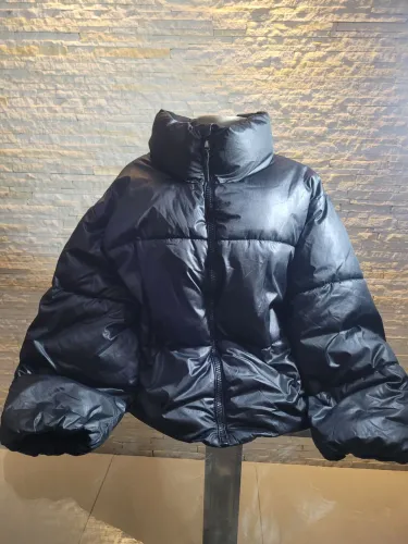 Jaqueta nylon Puffer marca Old Navy 