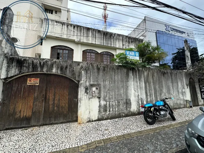 VENDO CASA/PONTO COMERCIAL NA PITUBA COM 445M² DE TERRENO E 381M² DE ÁREA CONSTRUÍDA. EXCE