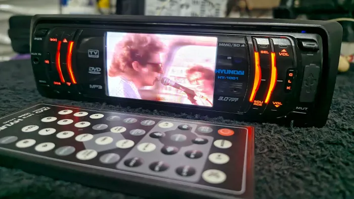 Rádio DVD automotivo Hyundai com Bluetooth