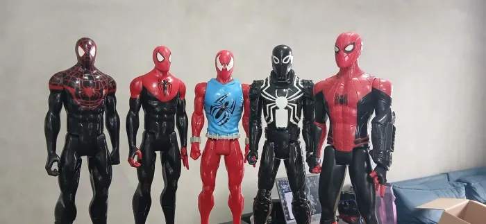 Boneco Homem aranha 30cm - valor da unidade 80