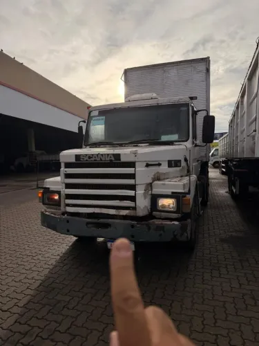 VOLVO N10 + CARRETA BAÚ 26 PALLETS / SCANIA 112 86