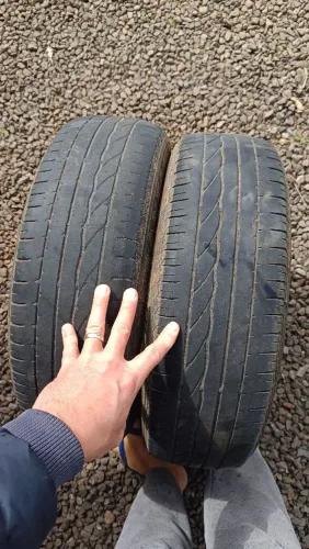 Par de Pneus 185/70R14