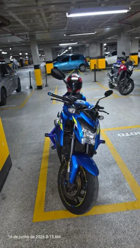 Suzuki Gsx S1000 Seminova e com Acessórios