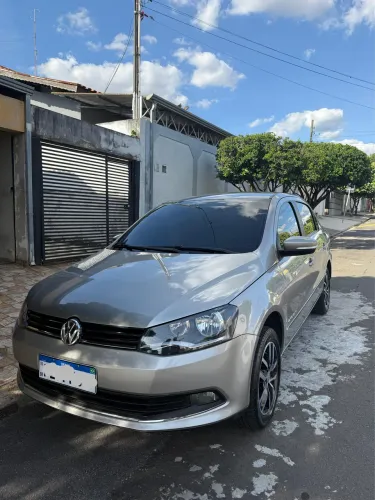 Volkswagen Voyage Comf/highli. 1.6 MI T.flex 8V 4P 2013