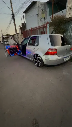 Volkswagen Golf 2.0/ 2.0 MI Flex Comfortline Aut. 2005