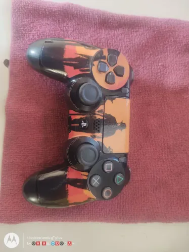 Vendo controle de PS4 original 