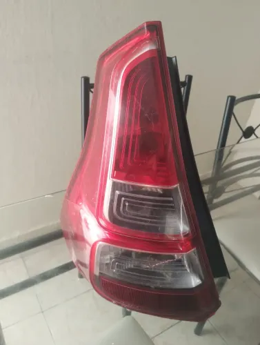 Lanterna Sandero 2012