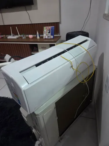Vendo Ar condicionado HQ 9.000 btus