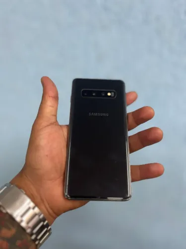 Samsung S10