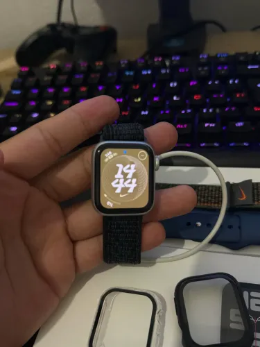 Apple Watch SE 2 (Garantia da apple ate novembro)