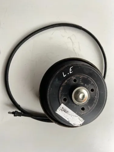Cubo de roda traseiro esquerdo sandero 1.6 8v 2015 2016