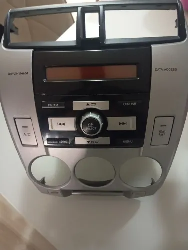 Som original com moldura honda city 2011