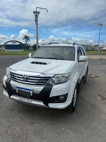 Toyota Hilux SW4 SRV D4-d 4X4 3.0 TDI Dies. AUT 2015