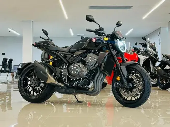 HONDA CB 1000R Black Edition