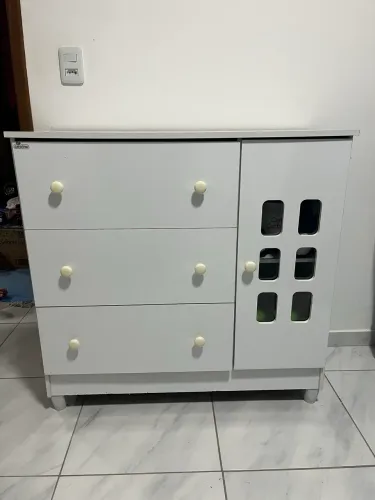 Vendo um quarto de bebê