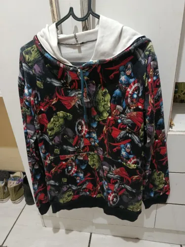 Moletom Marvel com Capuz