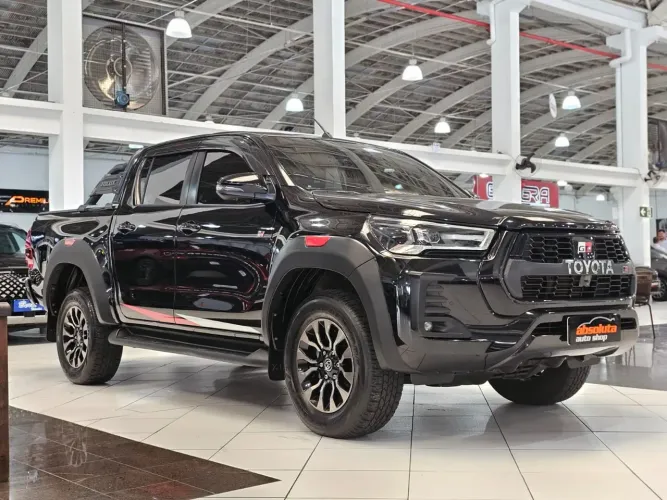 Toyota Hilux CD Gr-s 4X4 2.8 TDI Dies. Aut. 2022
