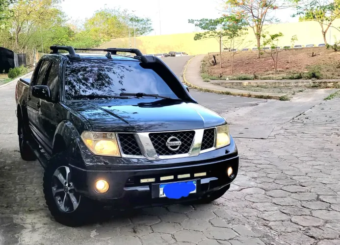 Nissan Frontier LE 4X4 2.5 TB Dies.(import.) 2007
