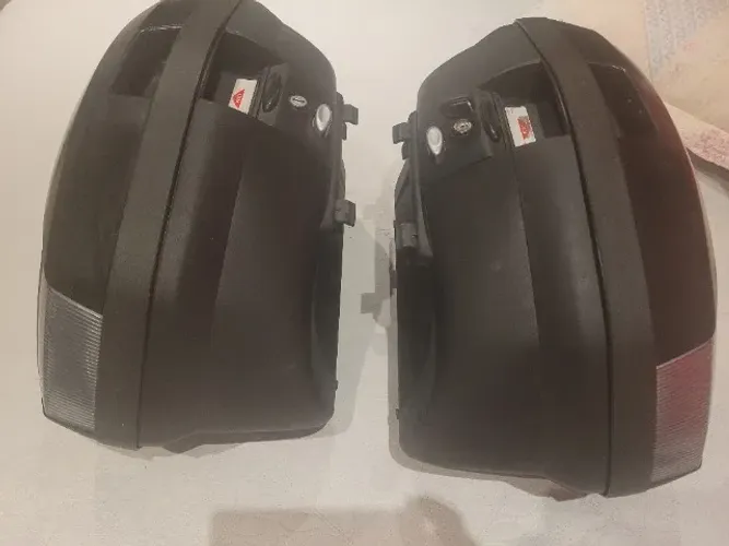 Baus givi V35 com lente fume