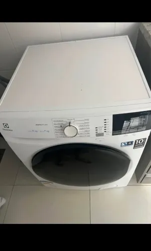 Máquina lava e seca 11kg Eletrolux