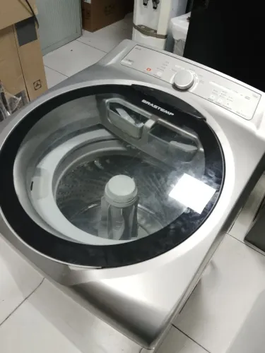 Máquina de lavar Brastemp inox muito conservada