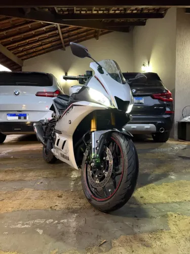 Yamaha YZF R-3 321 2021