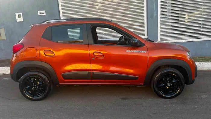 Renault Kwid Outsider 1.0 Flex 12V 5P Mec. 2020