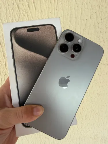 iPhone 15 pro Max 256gb Sem Detalhes