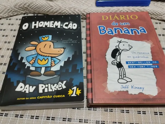 Diário banana homem cão