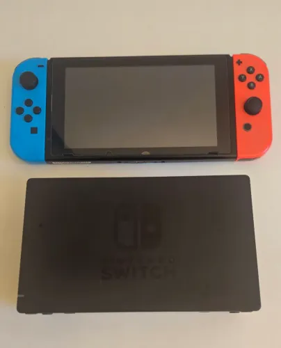 NINTENDO SWITCH V1- USADO