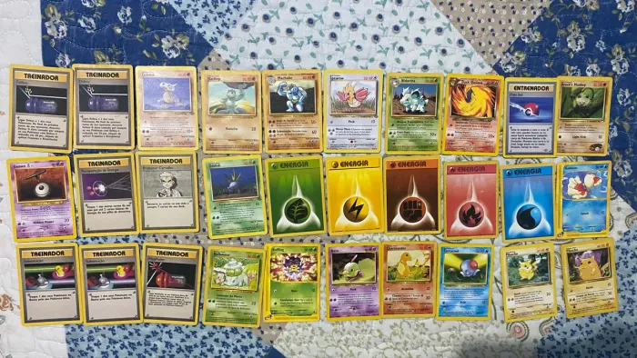 Lote 30 Cartas Pokémon TCG Set BASE Raras
