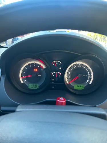 Ford Fiesta SE 1.6 8V Flex 5P 2014