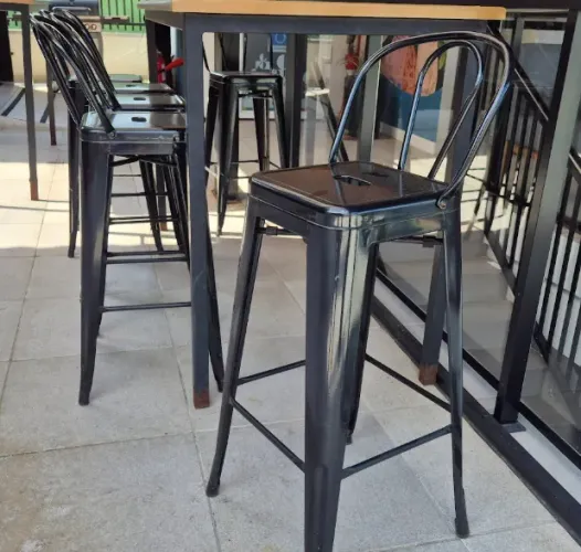 Conjunto de 4 (quatro) Banquetas Berlim Alta com Encosto Fratini
