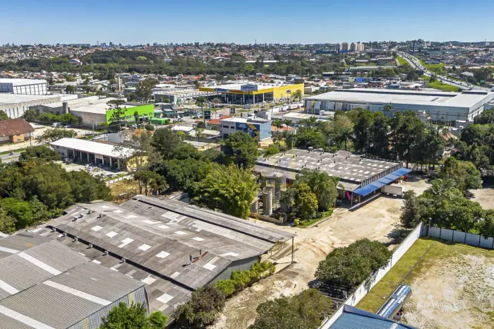 Galpão industrial com 3.000m² construídos e 12.000m² de terreno próximo à BR-116