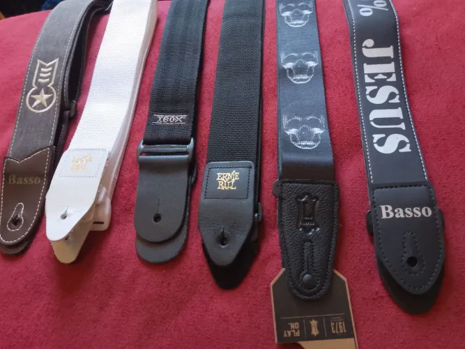 CORREIAS PARA GUITARRA BAIXO E VIOLÃO TODAS NOVAS