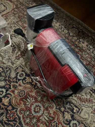 Máquina Nespresso Inissia + Kit de cápsulas e açúcar