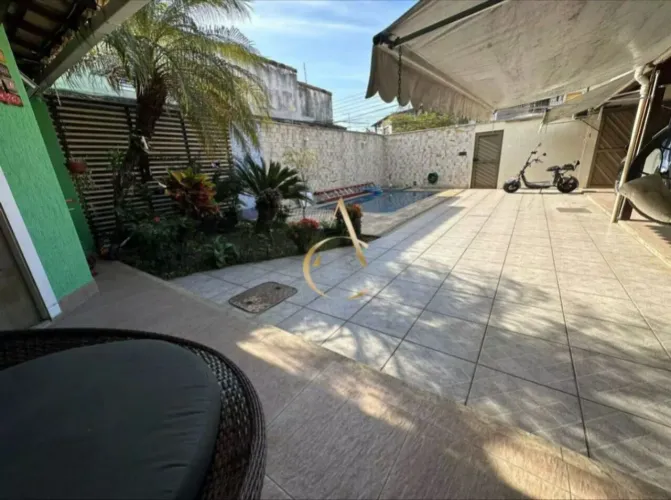 Casa 4 quartos com piscina