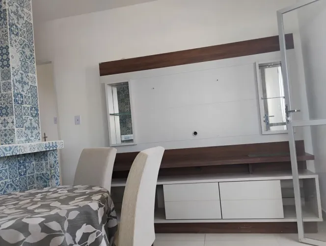 Barra dos Coqueiros-excelente apartamento com 2 quartos, Claro, ventilado e novo.