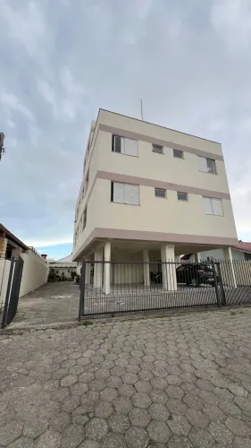 COBERTURA, aluguel ANUAL, c/ 37 m² com 1 quarto em Daniela - Florianópolis - SC