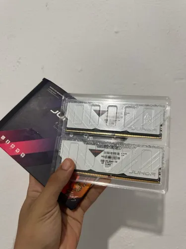 Memória RAM JUHOR RGB DDR4 3600MHz 16GB 8GBX2