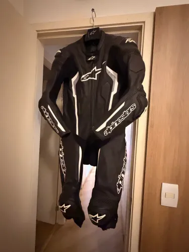Macacão Alpinestar tamanhos 50